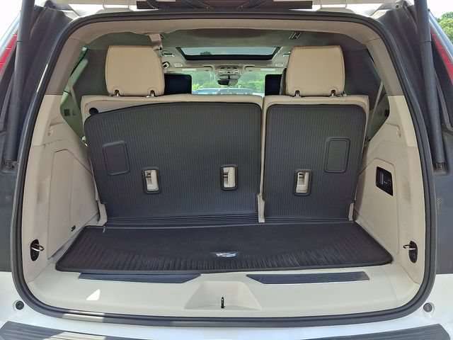Used 2021 Cadillac Escalade Premium Luxury Platinum w/ Heavy-Duty Trailer Package AWD/4WD image 28