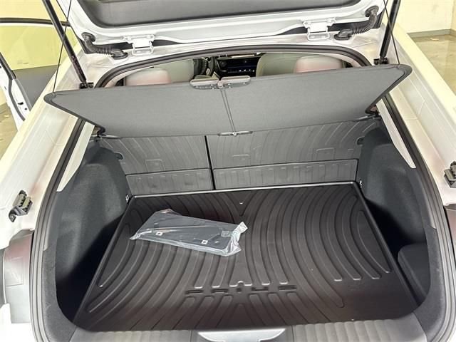 New 2026 Toyota Prius XLE image 23