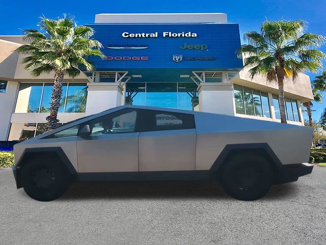 Used 2024 Tesla Cybertruck Cyberbeast AWD/4WD image 8