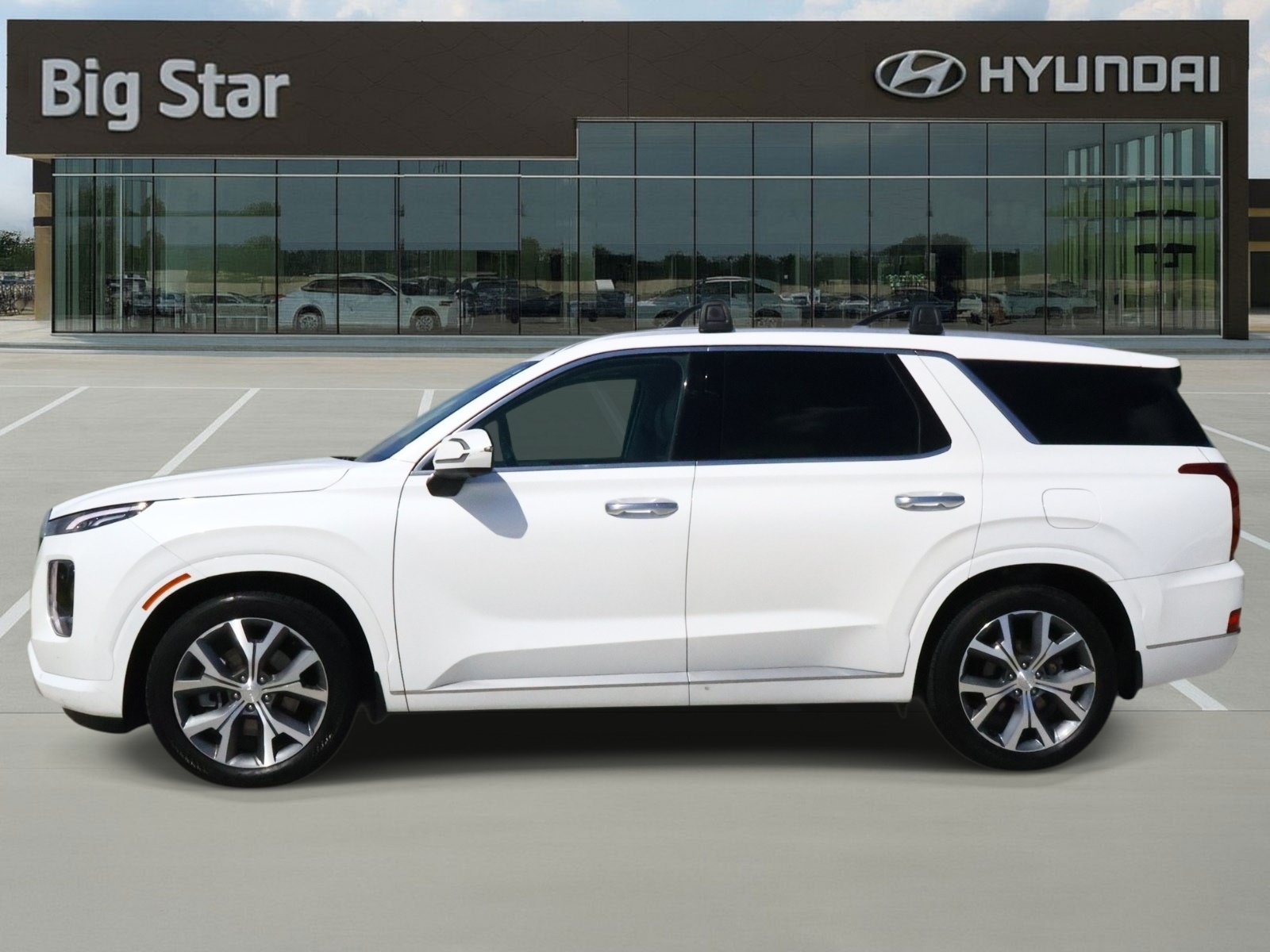 Used 2021 Hyundai Palisade Limited w/ Cargo Package FWD image 2