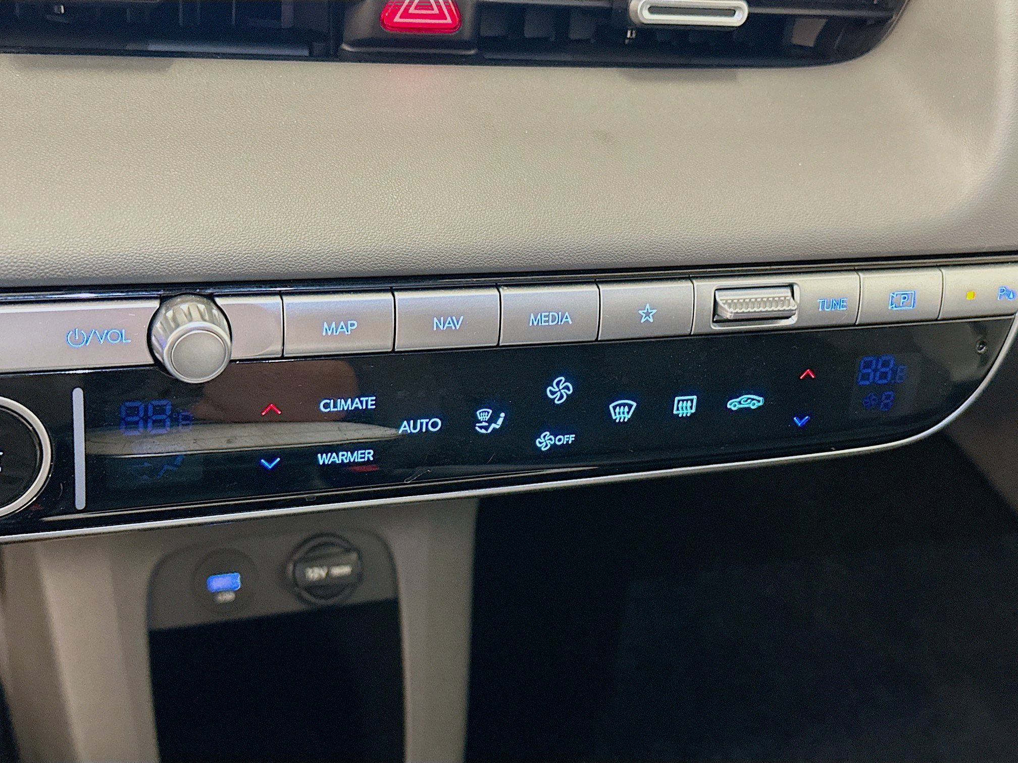 Used 2024 Hyundai Ioniq 5 SEL image 24