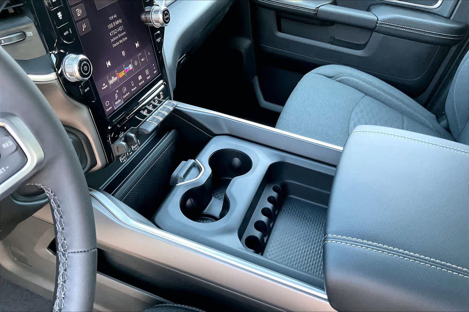 New 2027 RAM 2500 Big Horn AWD/4WD image 7