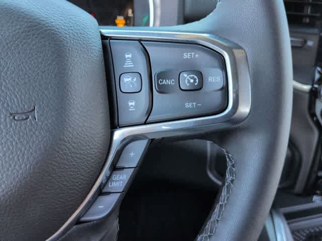 New 2026 RAM 2500 Laramie AWD/4WD image 27