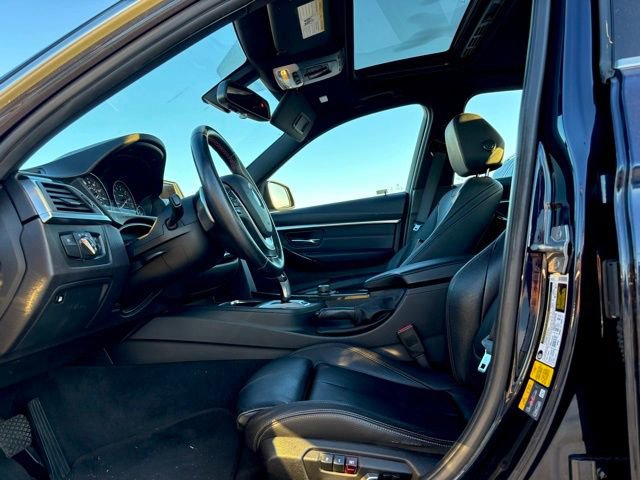 Used 2017 BMW 330e image 12