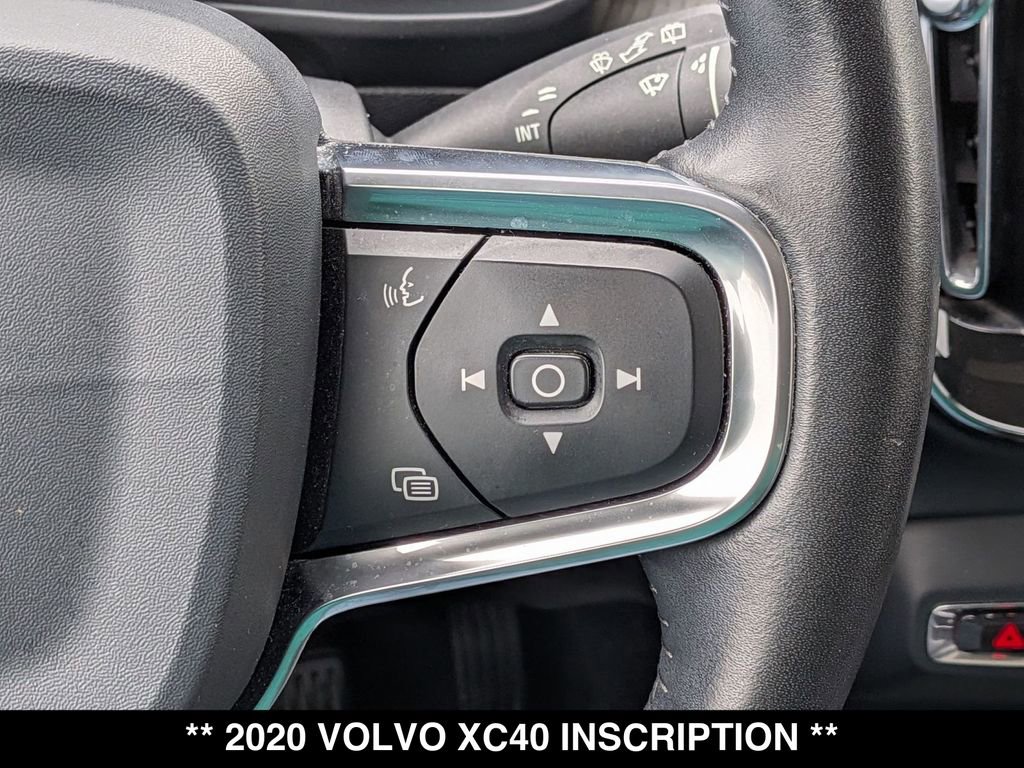 Used 2020 Volvo XC40 T4 Inscription FWD image 8