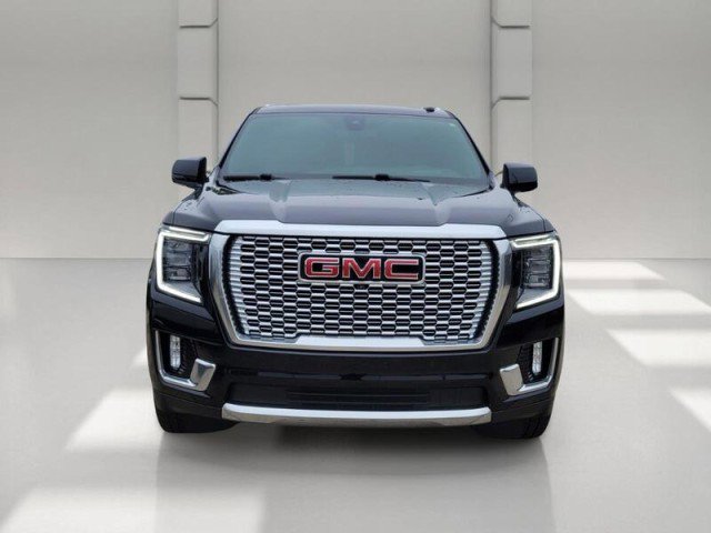 Used 2022 GMC Yukon Denali AWD/4WD image 2
