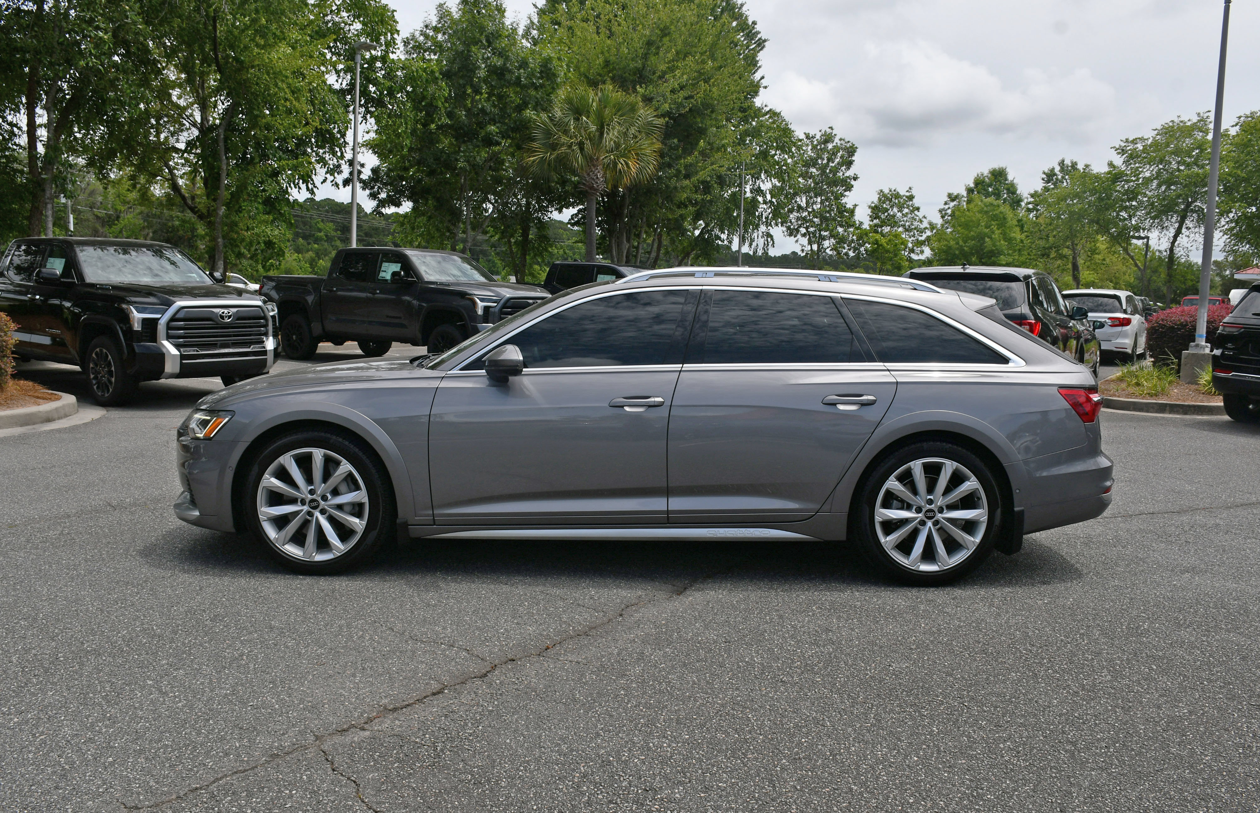 Used 2021 Audi A6 3.0T allroad Premium Plus w/ Executive Package AWD/4WD image 2