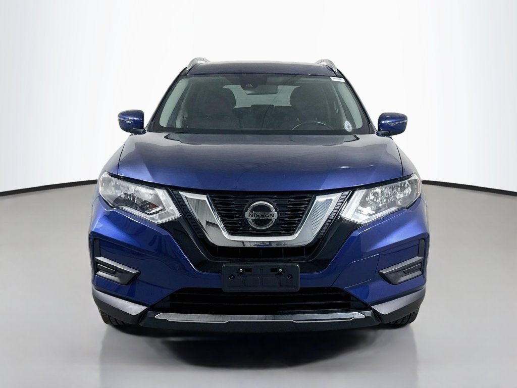 Used 2020 Nissan Rogue SV FWD image 2