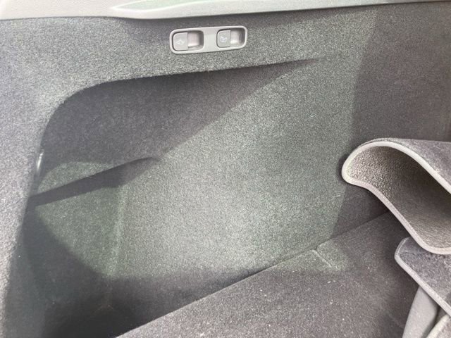 Used 2023 Tesla Model Y Long Range image 27