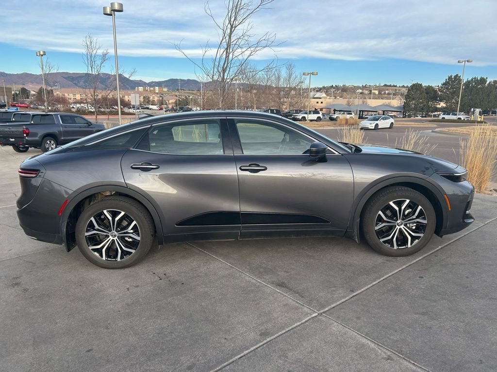 Used 2024 Toyota Crown image 9