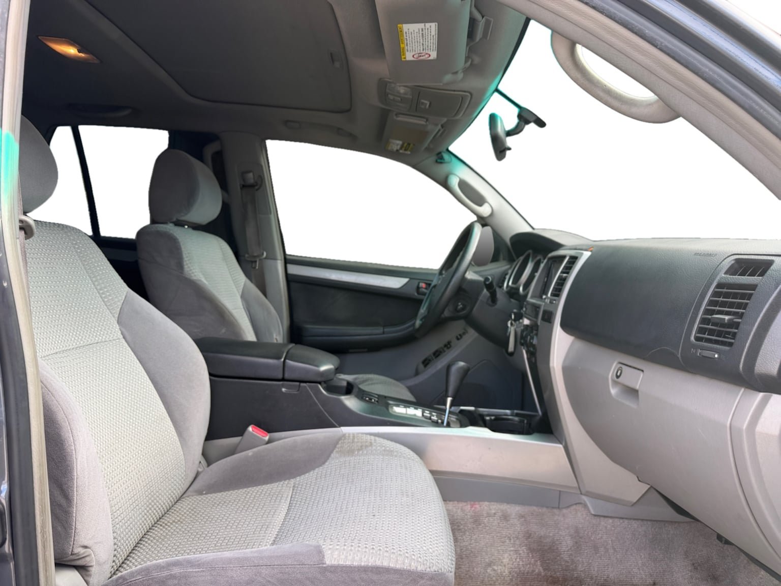 Used 2004 Toyota 4Runner SR5 RWD image 16