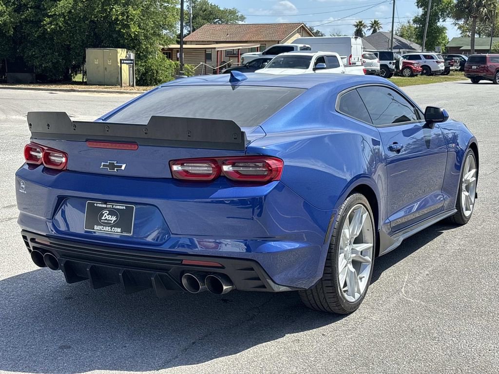 Used 2020 Chevrolet Camaro LT w/ Technology Package RWD image 5