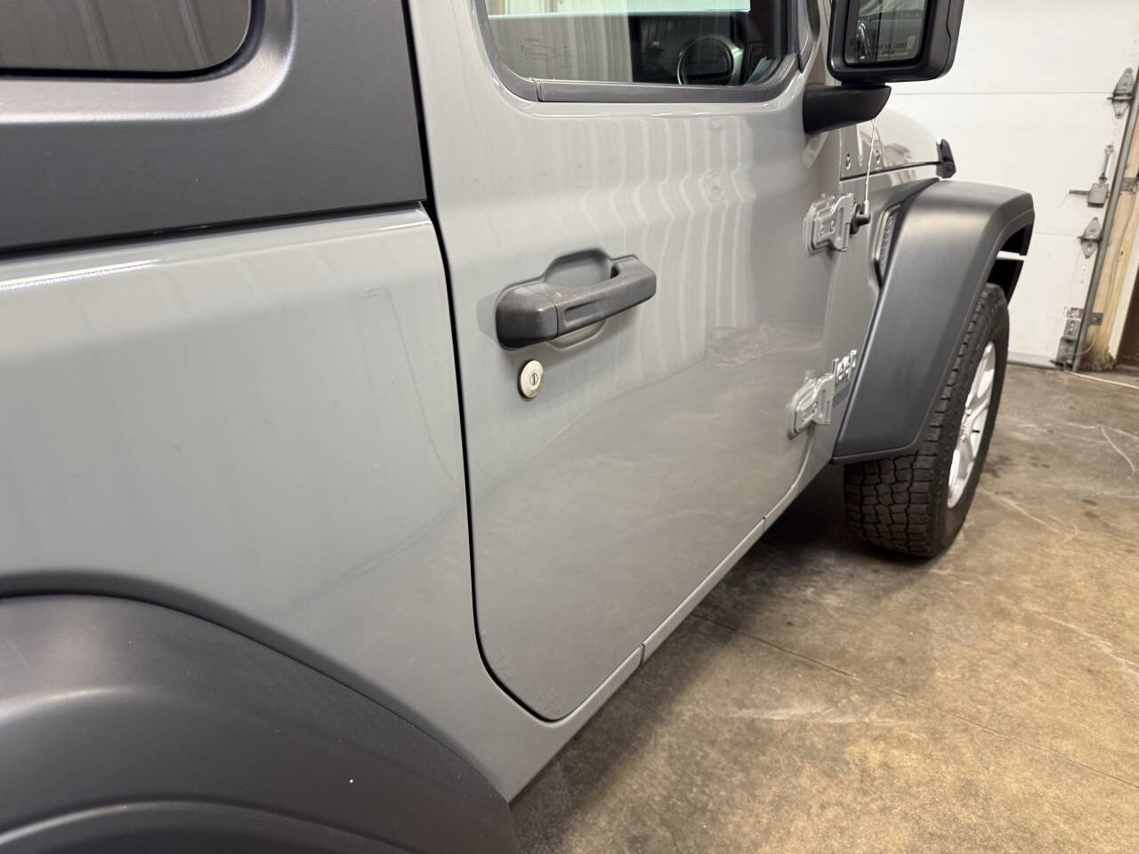 Used 2019 Jeep Wrangler Sport image 16