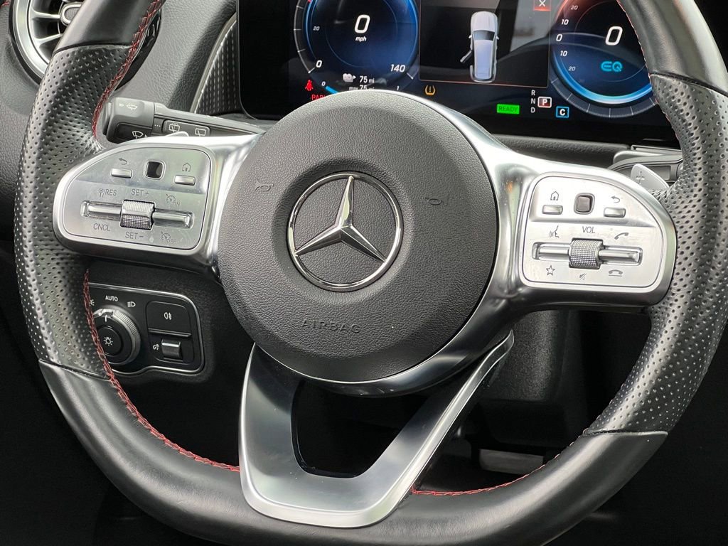 Used 2022 Mercedes-Benz EQB 300 4MATIC image 25