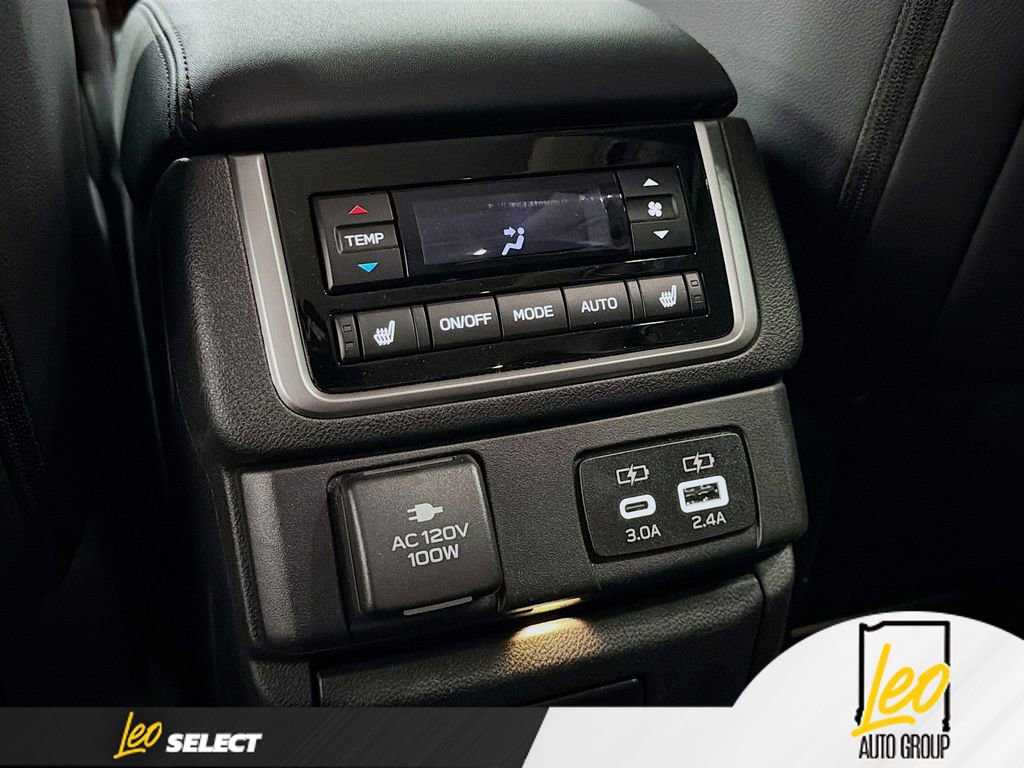Used 2025 Subaru Ascent Bronze Edition image 27