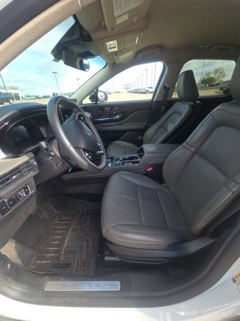 Used 2024 Lincoln Corsair FWD w/ Equipment Group 101A image 3