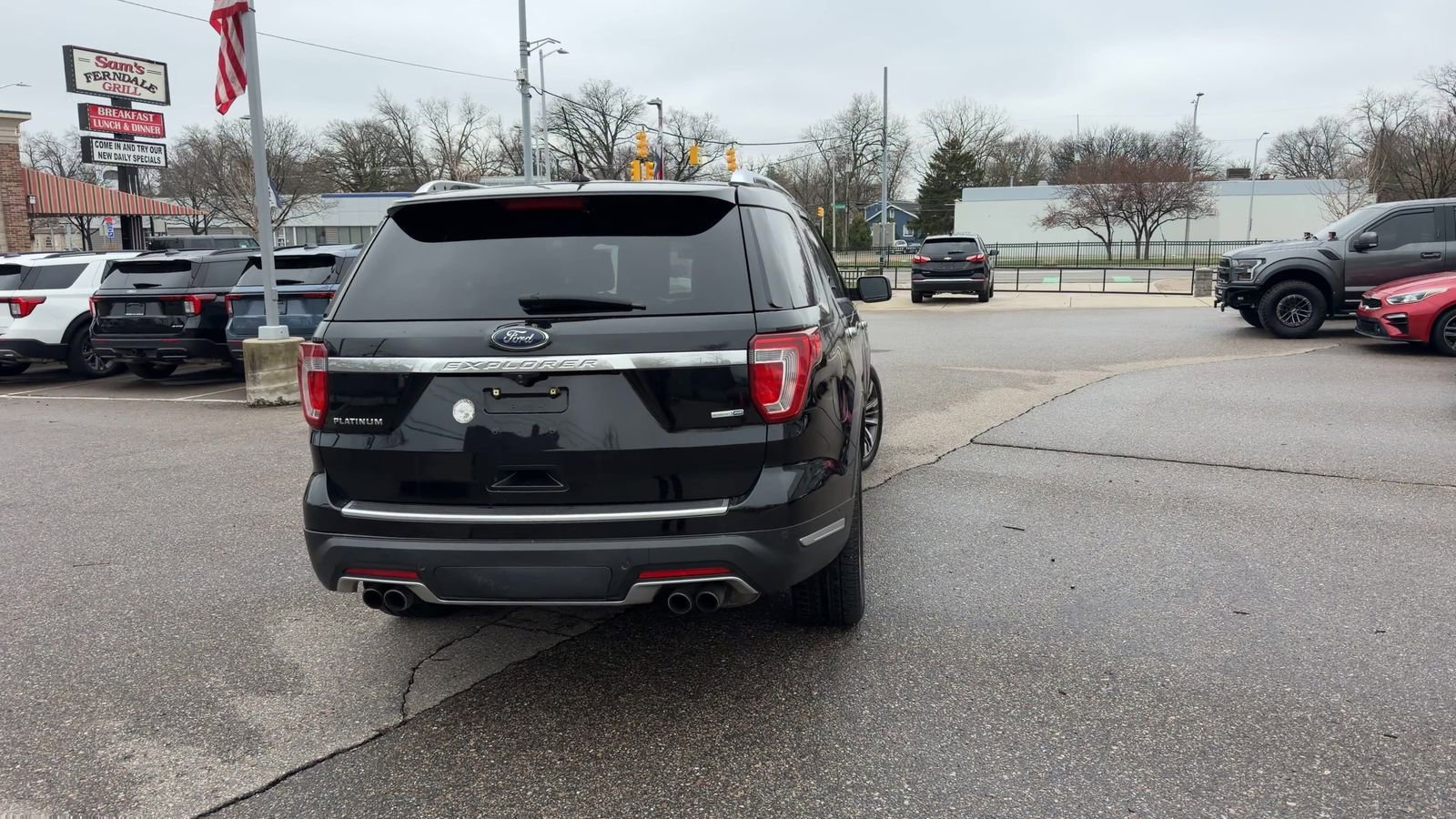 Used 2018 Ford Explorer Platinum AWD/4WD image 10