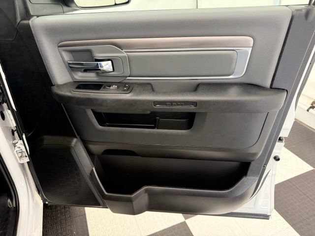 Used 2023 RAM 1500 Classic SLT AWD/4WD image 22