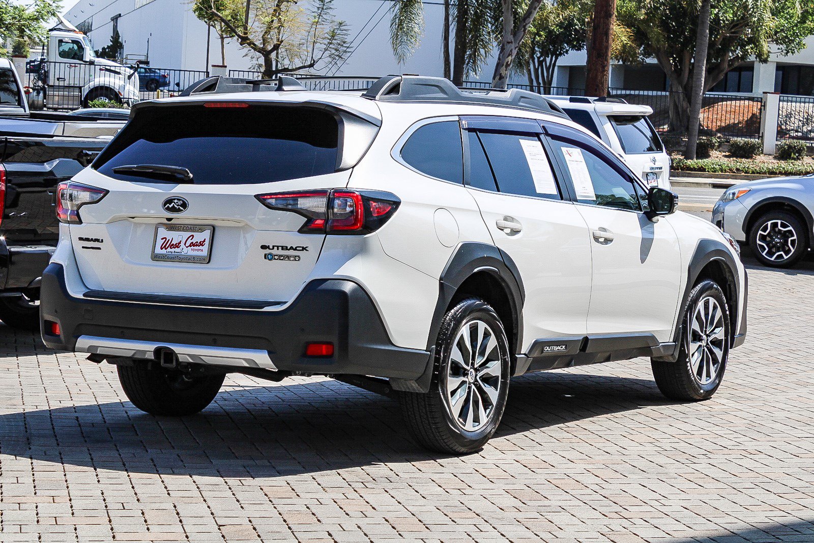 Used 2024 Subaru Outback Limited AWD/4WD image 5