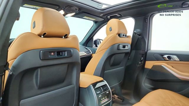 Used 2023 BMW X5 xDrive40i w/ M Sport Package AWD/4WD image 30