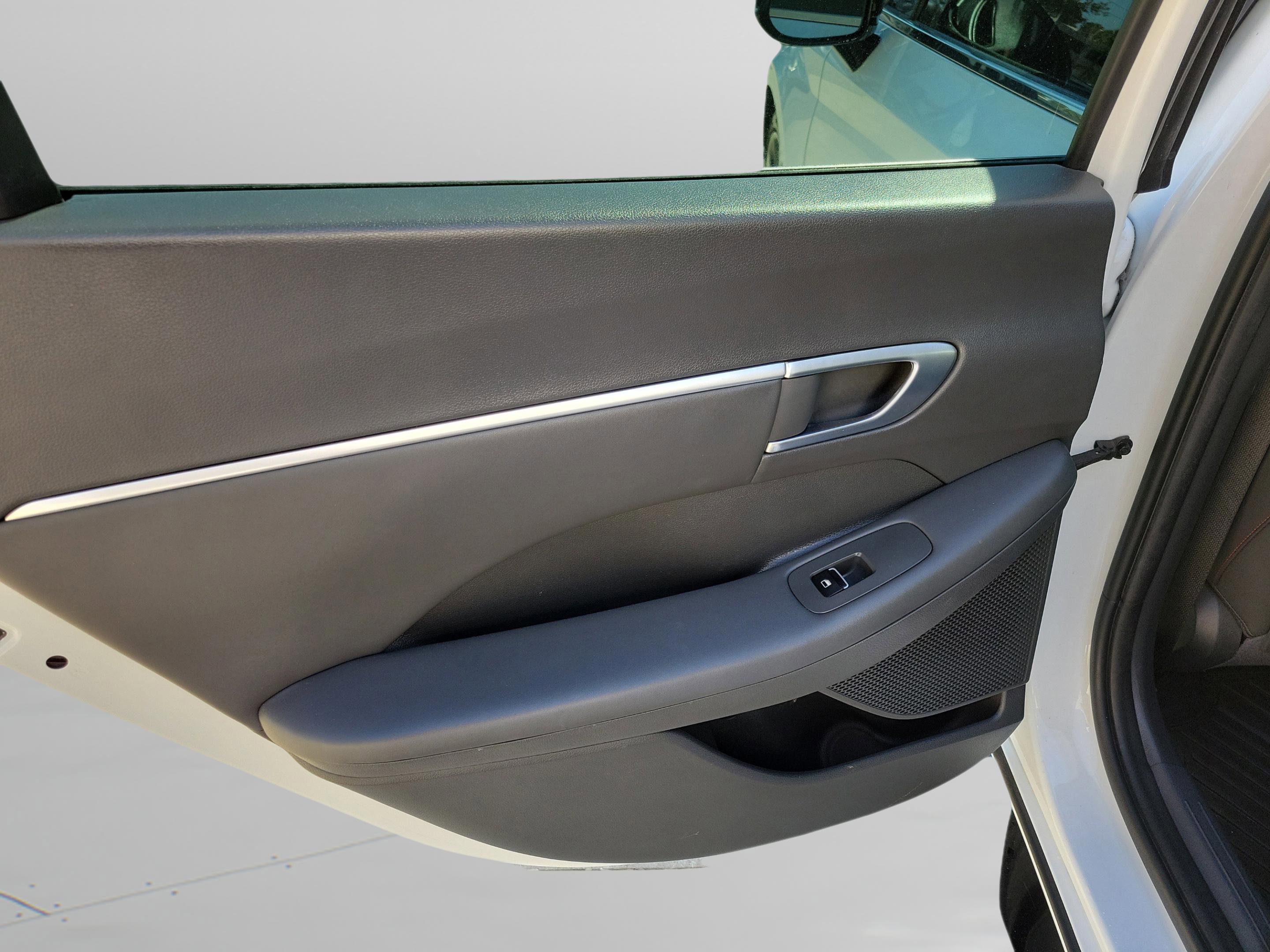 Used 2022 Hyundai Sonata SEL Plus FWD image 11