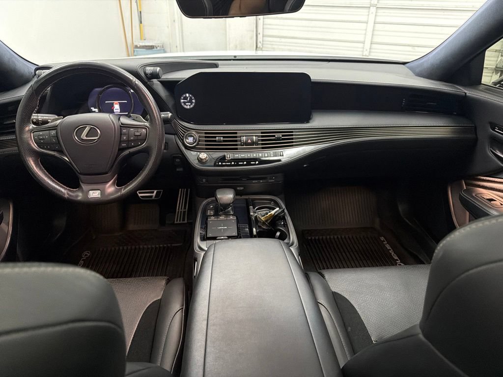 Used 2021 Lexus LS 500 F Sport w/ Accessory Package (Z2) RWD image 23
