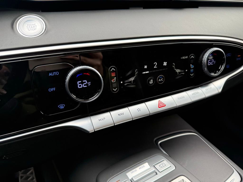 Certified 2025 Genesis GV70 3.5T Sport w/ Sport Prestige Package image 27