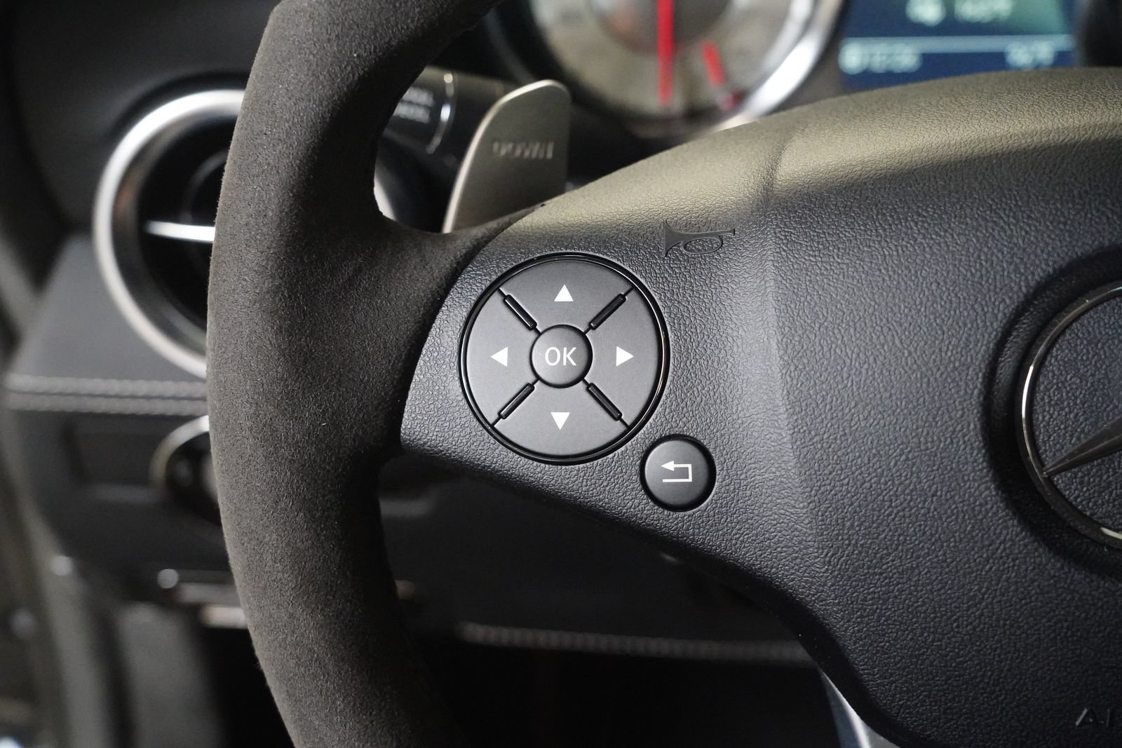 Used 2011 Mercedes-Benz SLS AMG Coupe image 18