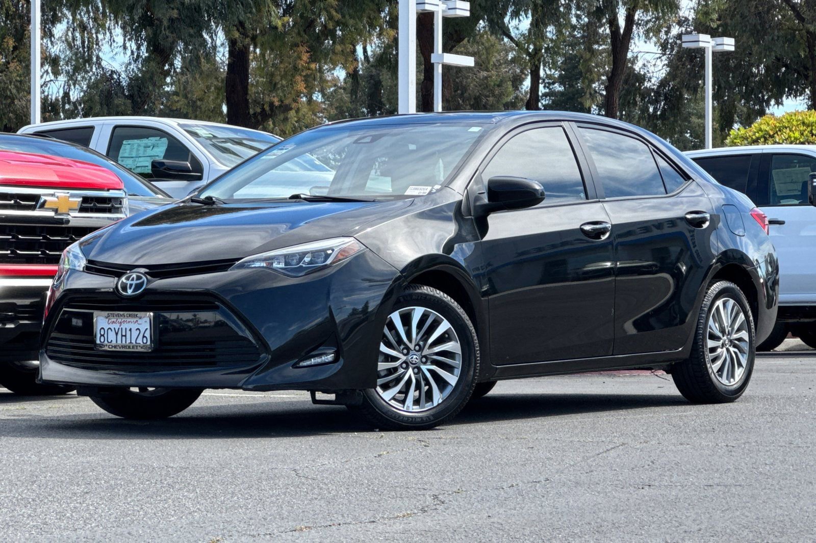Used 2018 Toyota Corolla XLE image 9