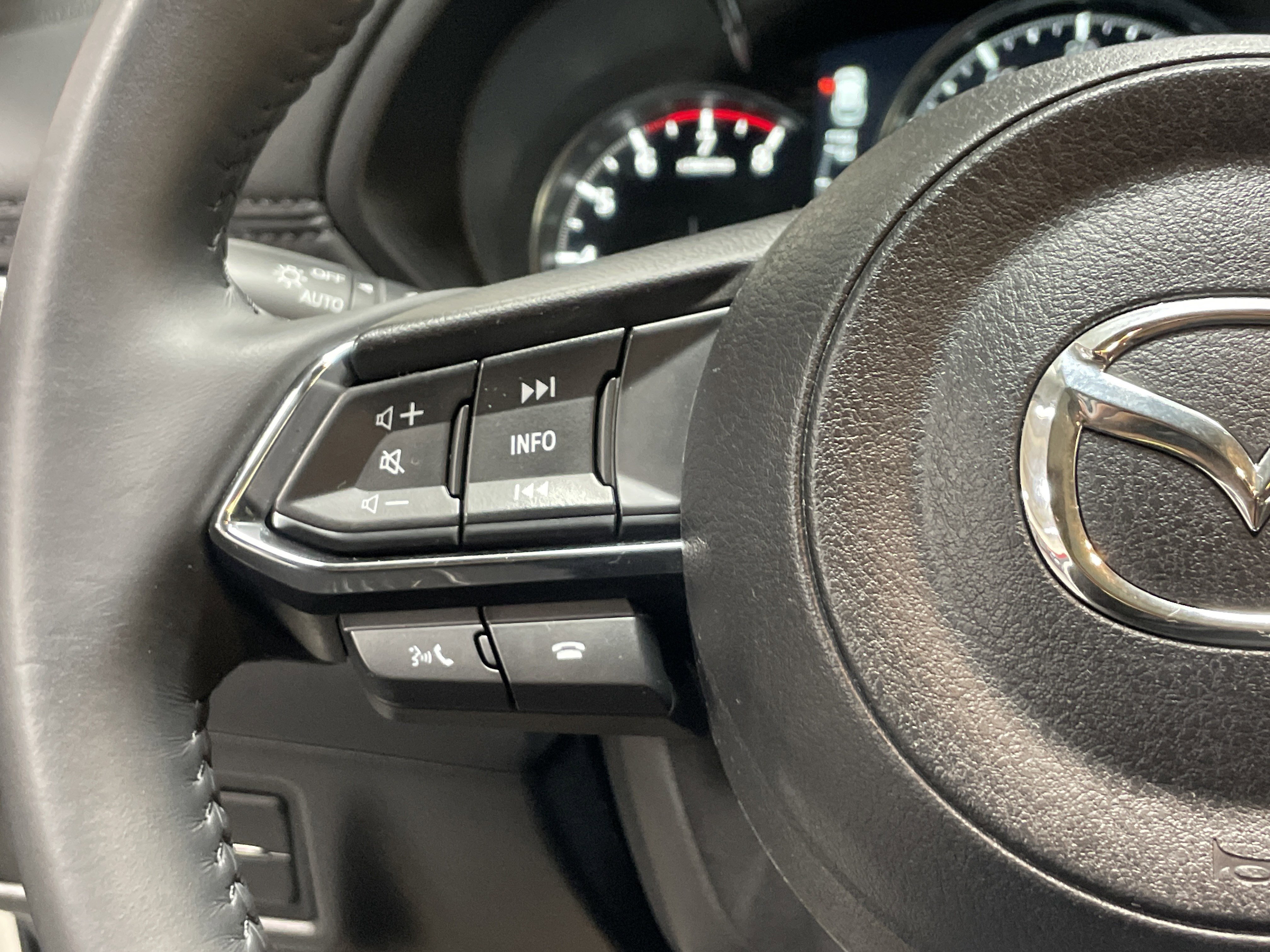 Used 2023 MAZDA CX-5 AWD 2.5 S w/ Premium Package image 19