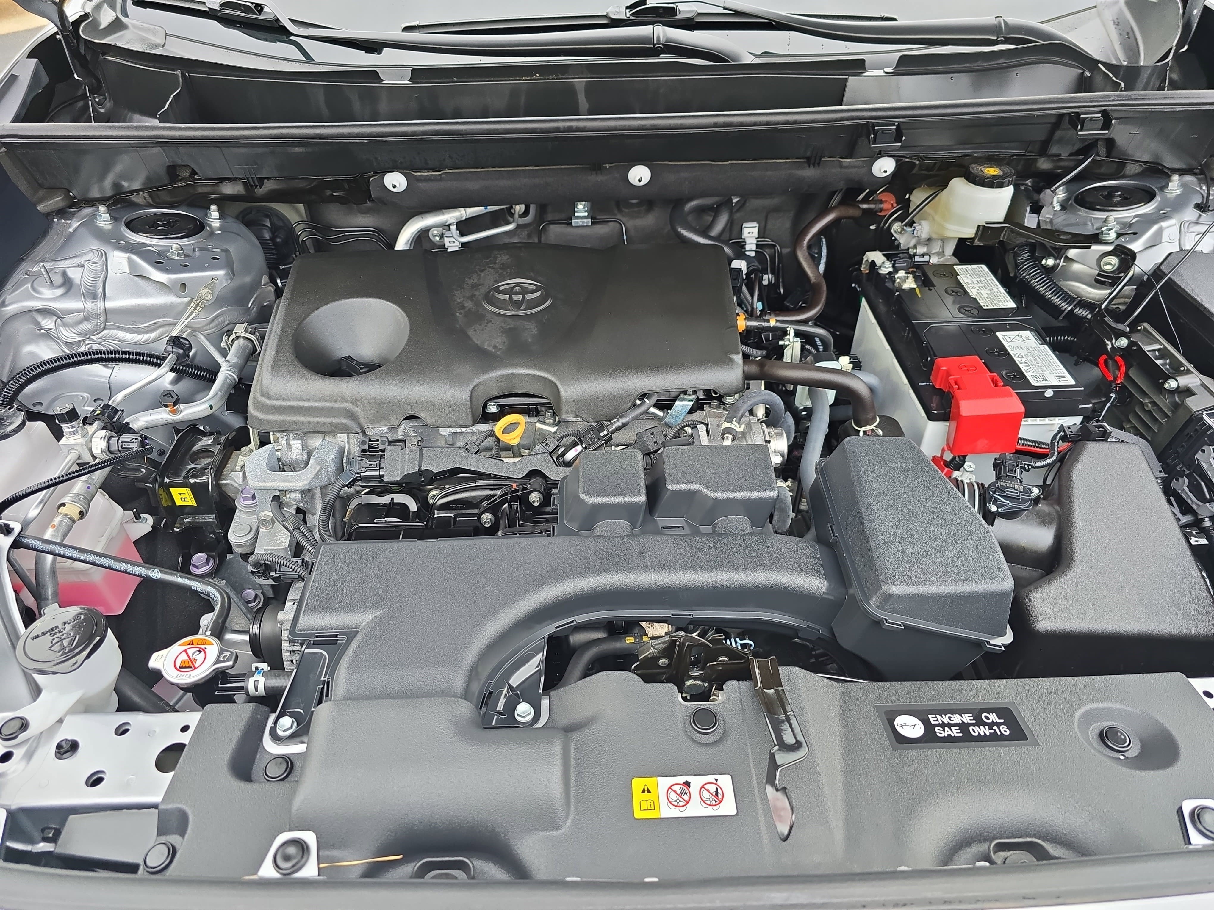 Used 2025 Toyota RAV4 XLE image 31