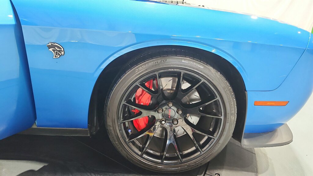 Used 2016 Dodge Challenger SRT Hellcat RWD image 24