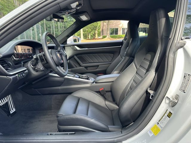 Used 2025 Porsche 911 Carrera S RWD image 11