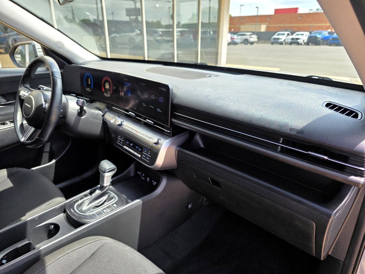 Used 2024 Hyundai Kona SEL image 18
