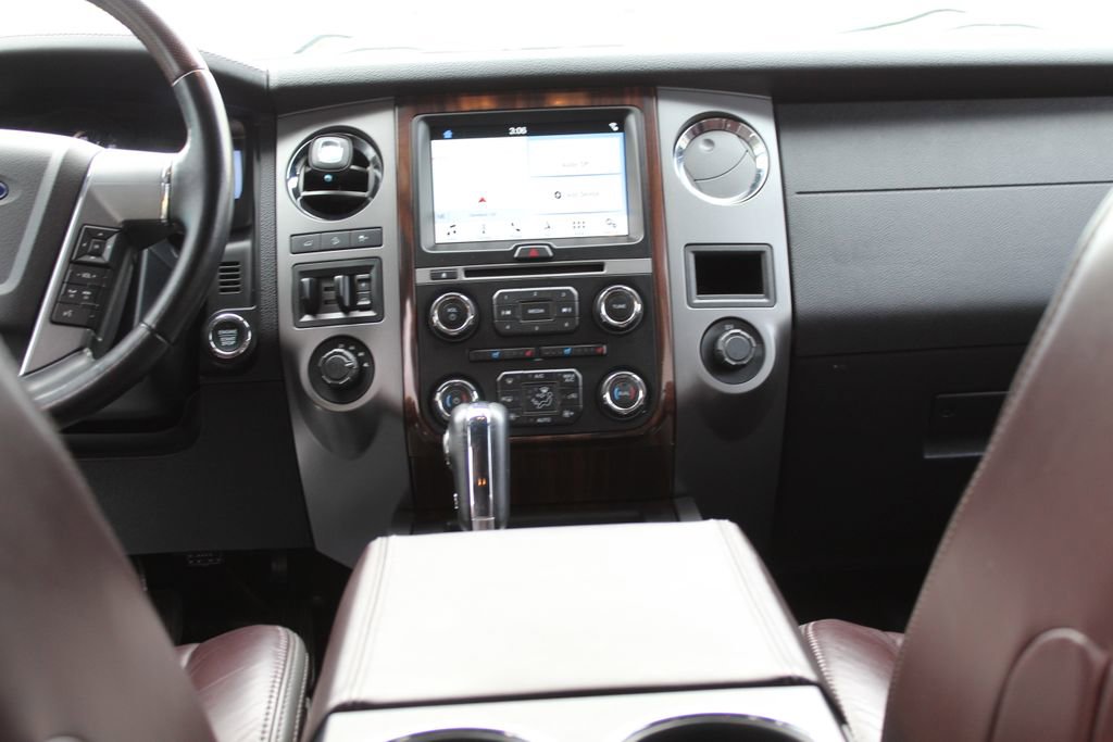 Used 2017 Ford Expedition EL Platinum AWD/4WD image 10