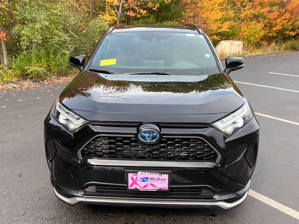 Used 2023 Toyota RAV4 SE w/ Weather & Moonroof Package AWD/4WD image 8