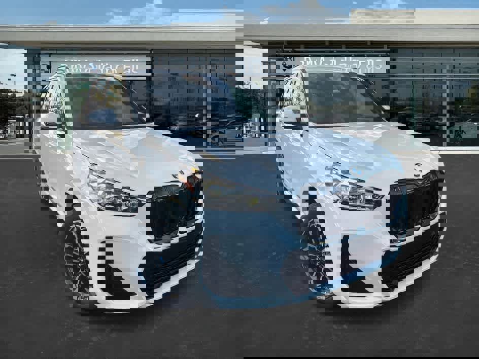 Used 2026 BMW X1 xDrive28i w/ Technology Package image 3