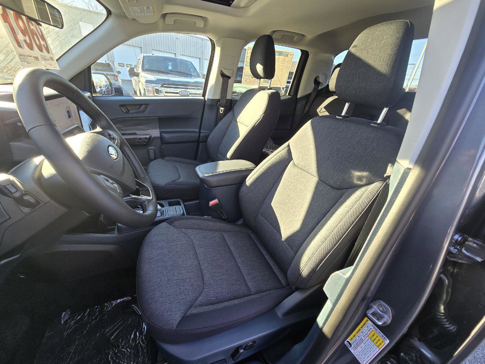 New 2025 Ford Maverick XLT w/ XLT Luxury Package image 13