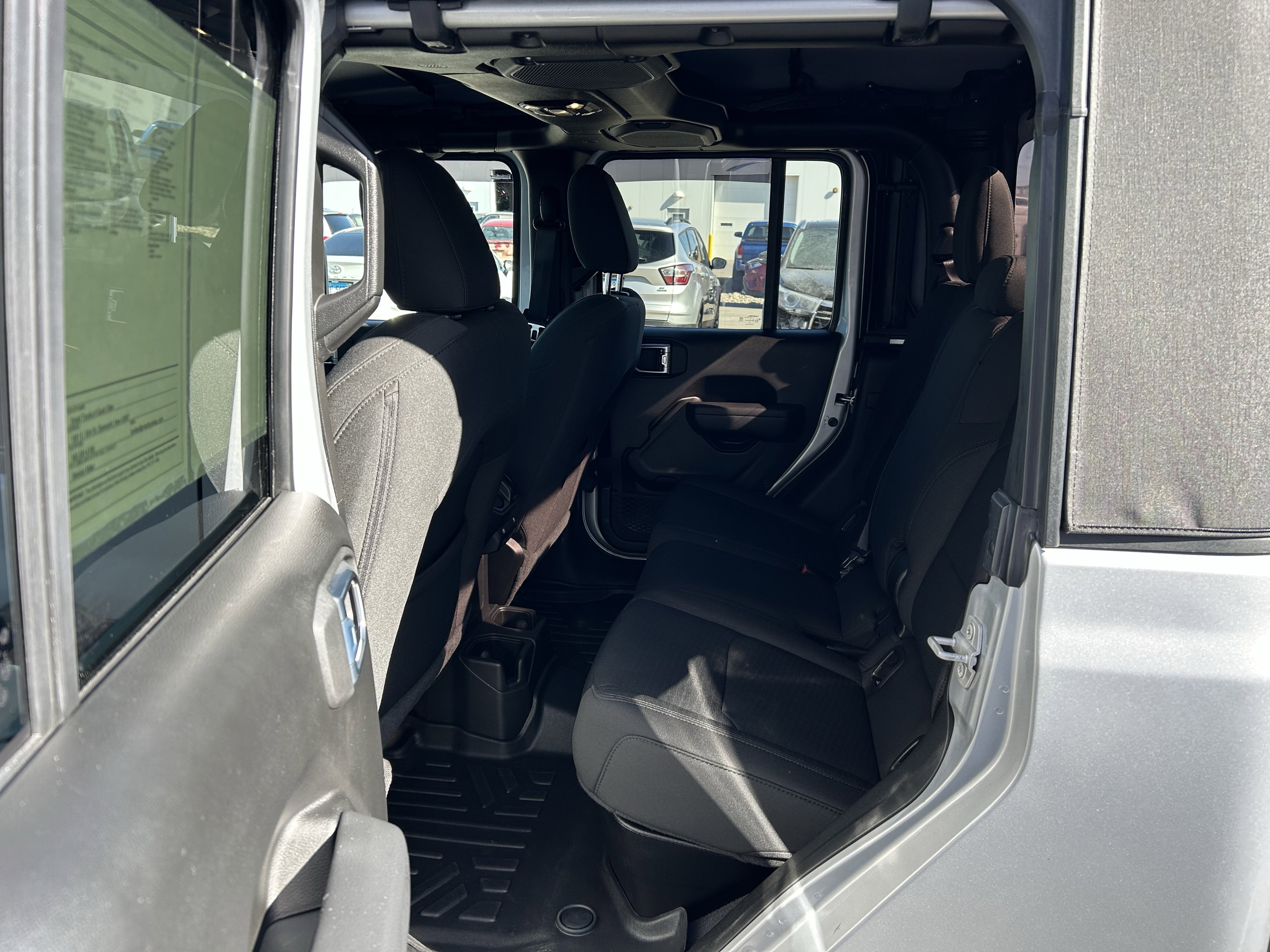 Used 2022 Jeep Gladiator Sport image 17