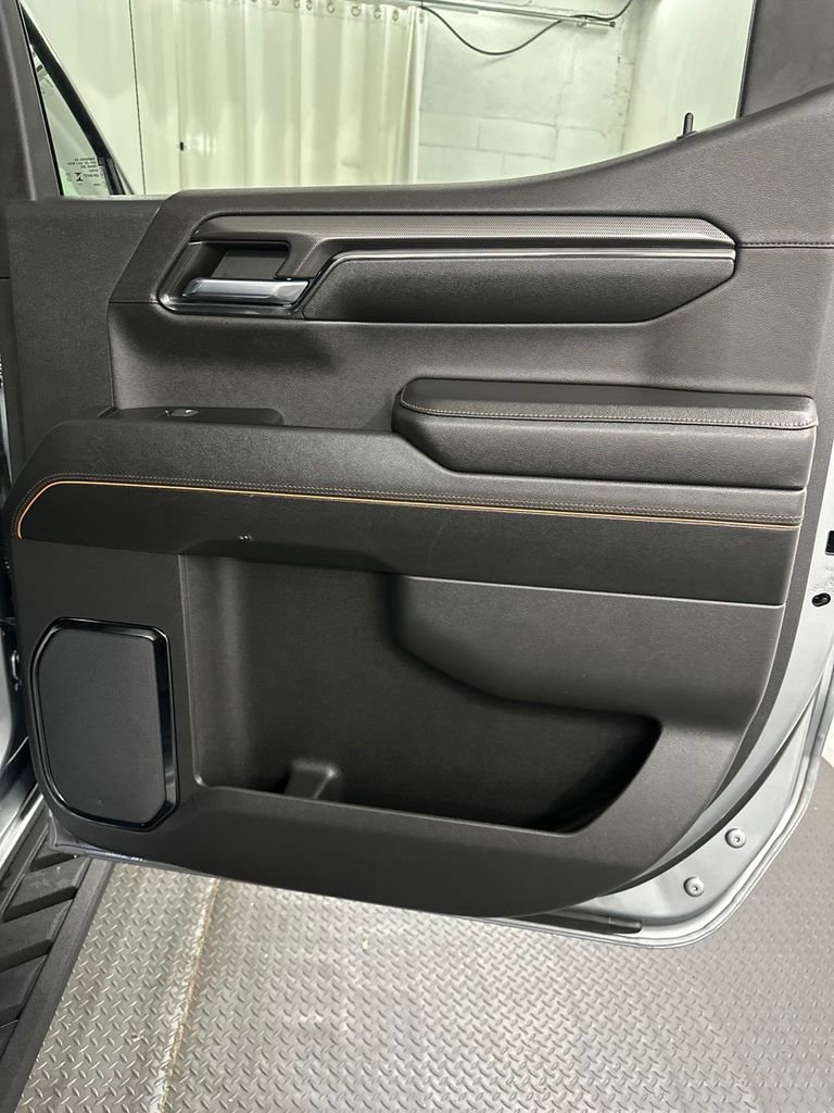 Used 2024 GMC Sierra 1500 AT4 w/ Technology Package image 40