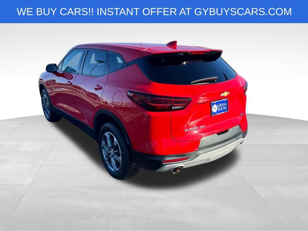 Used 2023 Chevrolet Blazer LT image 3