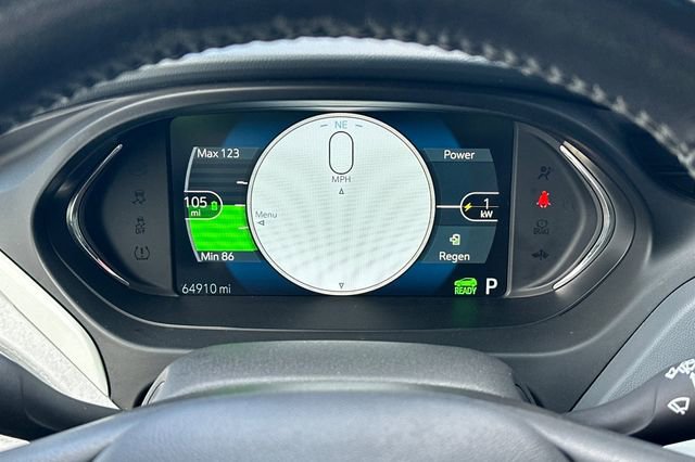 Used 2017 Chevrolet Bolt Premier w/ Driver Confidence II Package image 27