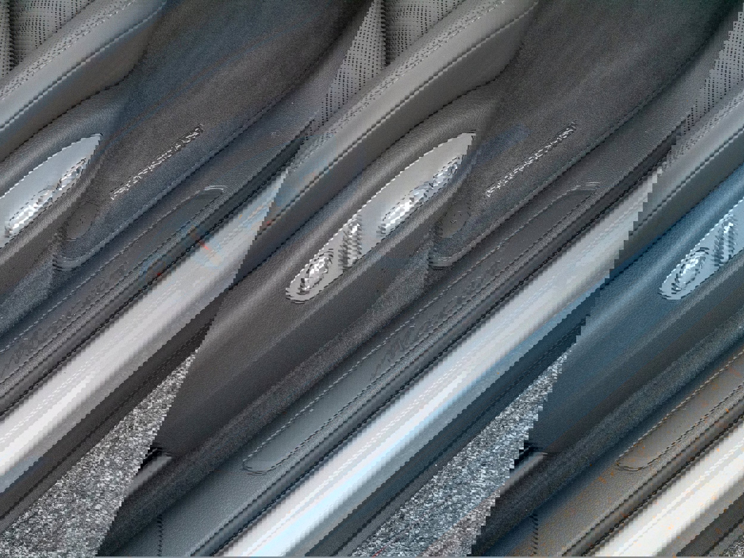 Used 2023 Porsche Macan image 32