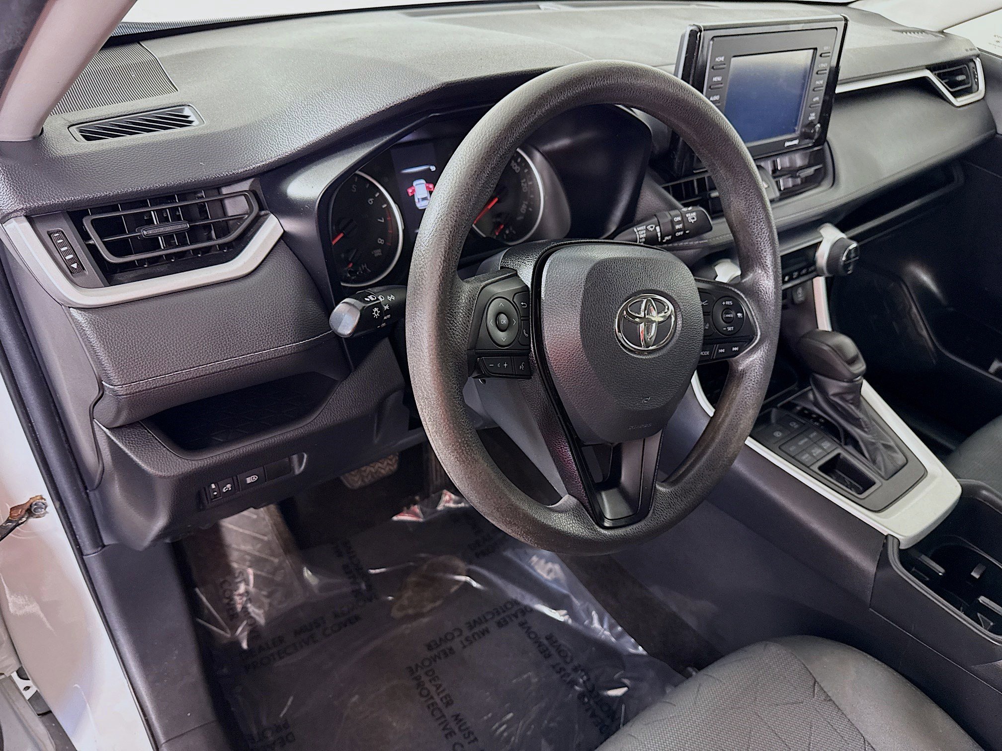 Used 2022 Toyota RAV4 XLE image 23