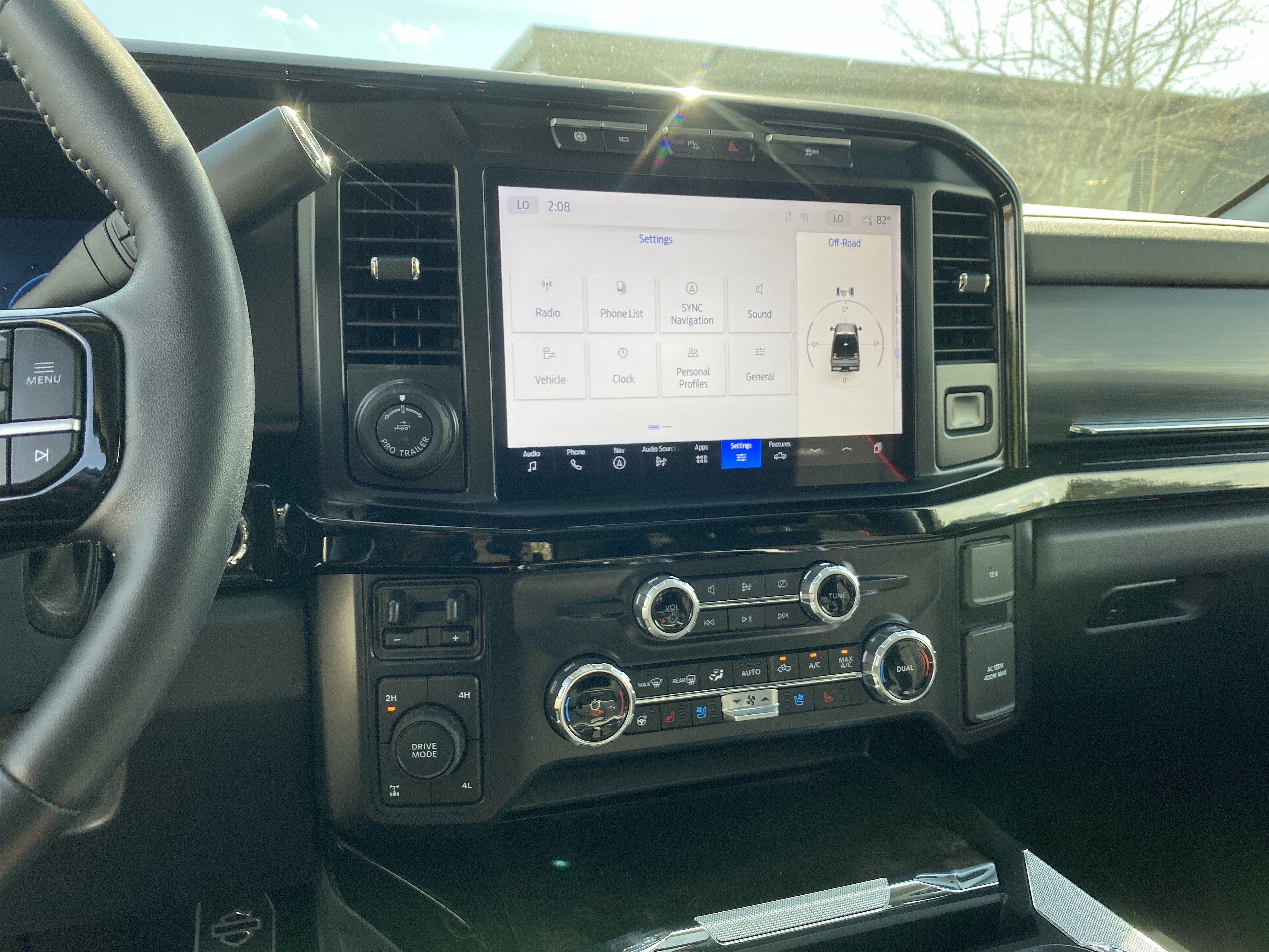 Used 2024 Ford F250 Lariat w/ Lariat Ultimate Package AWD/4WD image 64