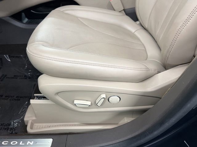 Certified 2023 Lincoln Nautilus Reserve AWD/4WD image 14