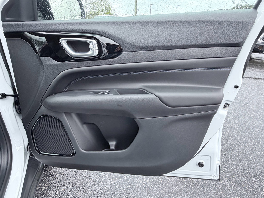 New 2026 Jeep Compass Latitude image 29