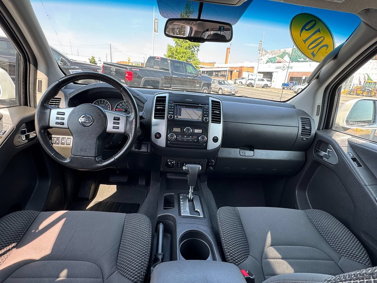 Used 2019 Nissan Frontier PRO-4X AWD/4WD image 32