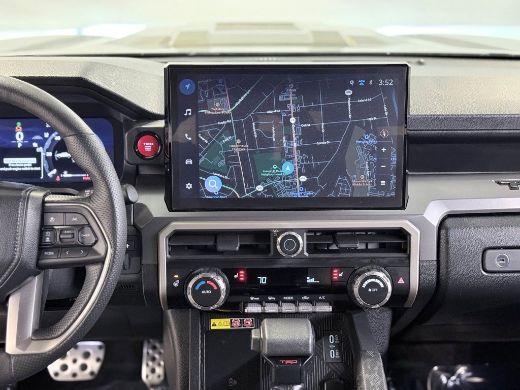 Used 2024 Toyota Tacoma TRD Sport image 28