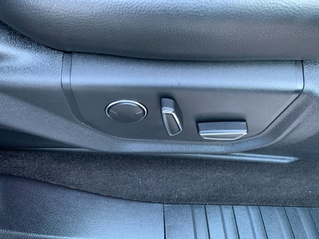 Used 2018 Ford F150 Lariat w/ Equipment Group 502A Luxury image 17